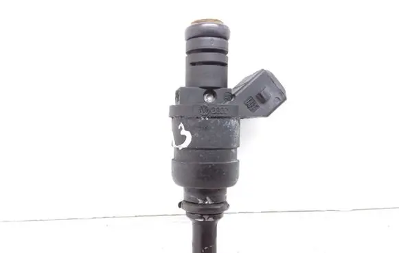 Audi A3 S3 8L Fuel injector 06A906031D