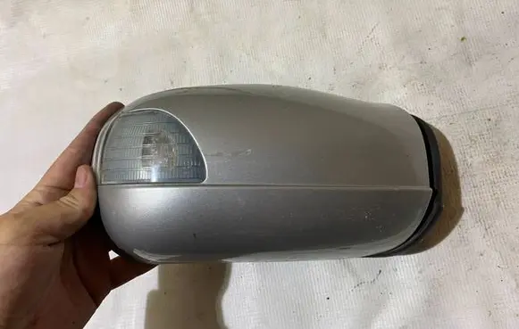 Mercedes-Benz E W210 Front door electric wing mirror 413131418