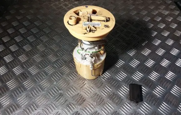 Fuel level sensor