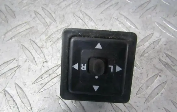 Mitsubishi Galant Wing mirror switch 7120 2775