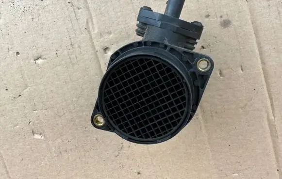 Volkswagen Golf IV Mass air flow meter 0280218002