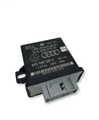 Audi Q7 4L Light module LCM 5LA00837901 8P0907357F
