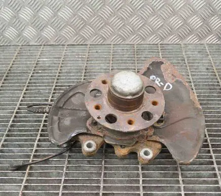 Mercedes-Benz CLC CL203 Front wheel hub A2035400417