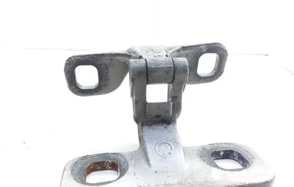 BMW X5 E53 Rear door upper hinge