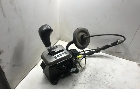 Chevrolet Captiva Gear selector S04550D7D04 GTMDATC100