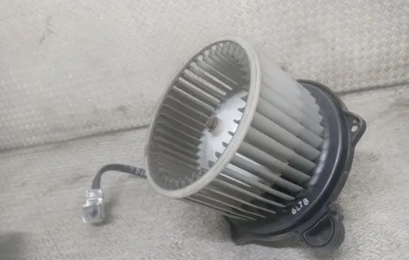 KIA Ceed Heater fan/blower F00S33F012