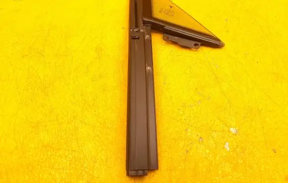 Tesla Model S Front triangle window/glass 