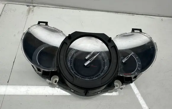 Citroen DS3 Speedometer (instrument cluster) 9666808XT