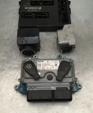 Mercedes-Benz A W169 Engine control unit/module 0281013555 A6401500891 1039S15059