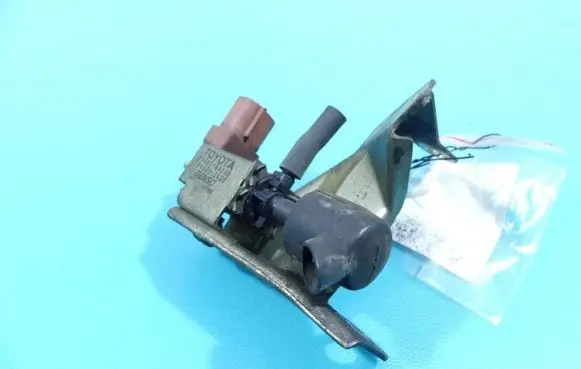 Toyota Corolla Verso E121 Turbo solenoid valve 25860-64140 IMPRK1352990