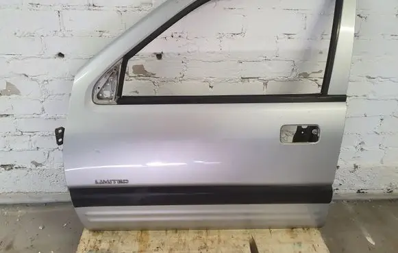 Opel Frontera B Front door
