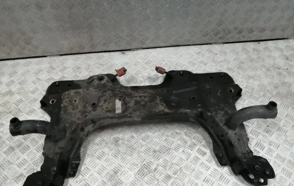 Fiat 500L Front subframe
