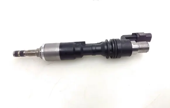Mazda CX-30 Fuel injector HF0113250B 003431320