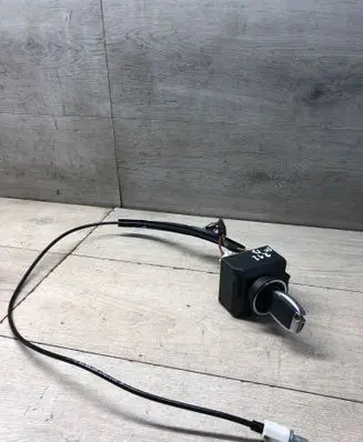 Mercedes-Benz E W212 Ignition lock A2129055600 1002177800 03163332
