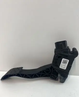 Volkswagen Golf VII Accelerator throttle pedal 5Q1723503H