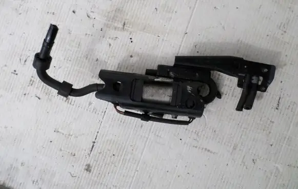 Audi A3 S3 8P Fuel injection high pressure pump 1K0127023J