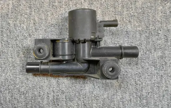Volkswagen PASSAT B8 Electric auxiliary coolant/water pump 5Q0201559A