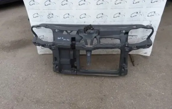 Volkswagen Golf IV Radiator support slam panel