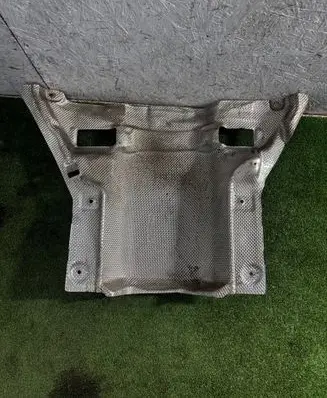 Mercedes-Benz E W213 Exhaust heat shield A2056823900