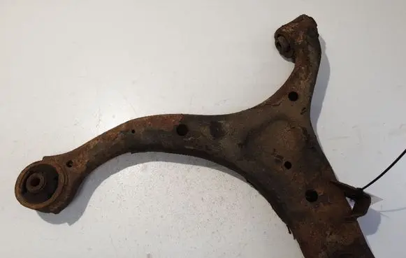 Hyundai Santa Fe Front lower control arm/wishbone 545842K000 54584-2K000