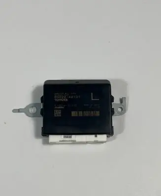 Toyota RAV 4 (XA50) Other control units/modules 41481411112 8922242101