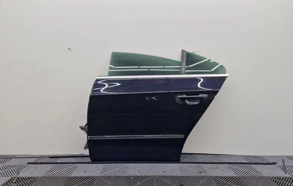 Volkswagen PASSAT CC Rear door 