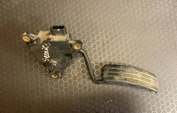 Renault Scenic II - Grand scenic II Accelerator throttle pedal 8200159647