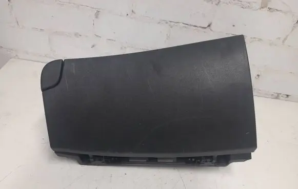 Hyundai Veloster Glove box
