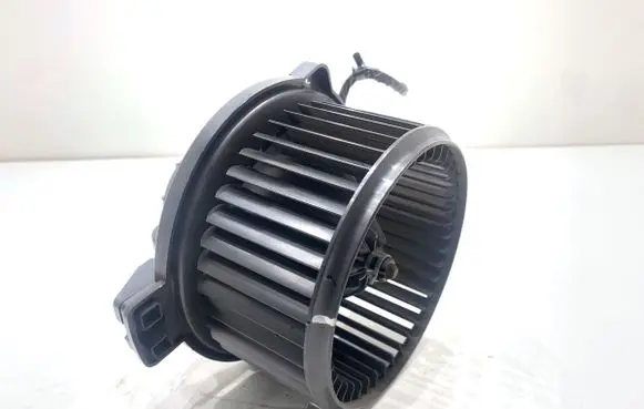 Hyundai i40 Heater fan/blower B30883-0510