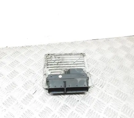 Mercedes-Benz C W203 Engine control unit/module A2711539079 5WK90506 657737705