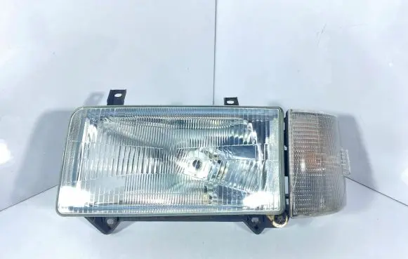 Volkswagen Transporter - Caravelle T4 Headlight/headlamp