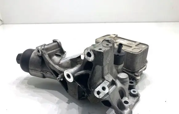 Mercedes-Benz GLE W167 Oil filter mounting bracket A6541800265