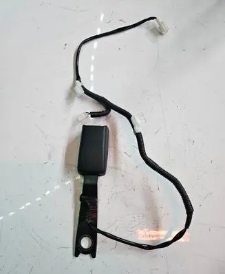 Lexus RX 450H Front seatbelt buckle E067902