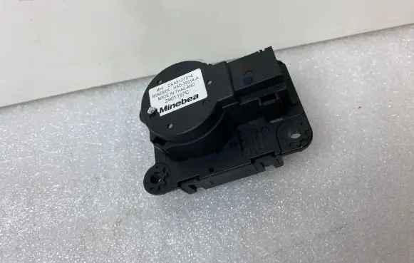 Mitsubishi Outlander A/C air flow flap actuator/motor CSA512T014 2901197C HAD36014A