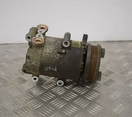 Ford Focus Air conditioning (A/C) compressor (pump) 3M5H19D629PH