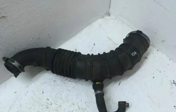 Renault Scenic II - Grand scenic II Air intake duct part 8200500384
