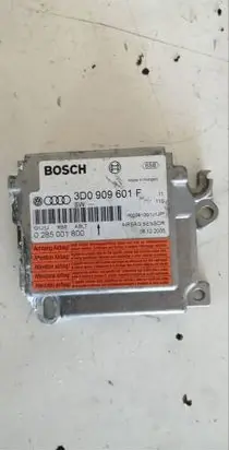 Volkswagen Touareg I Airbag control unit/module 0285001800
