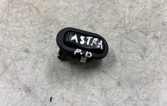 Opel Astra G Electric window control switch 13363100