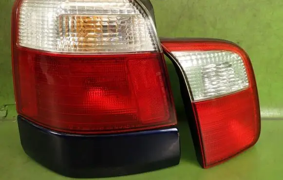 Subaru Forester SF Rear/tail lights
