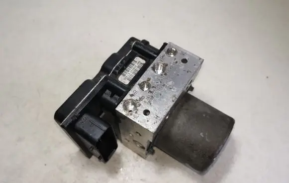 BMW 5 E60 E61 ABS Pump 0265950375 6769703 34516769703