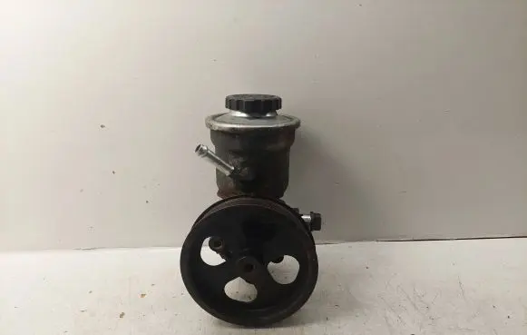Toyota Corolla Verso AR10 Power steering pump 4431005120
