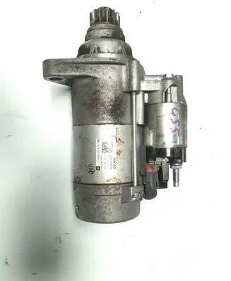 Volkswagen Golf VII Starter motor 02M911024B