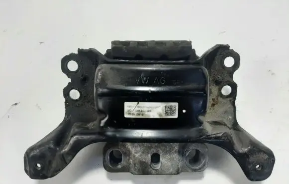 Skoda Octavia Mk3 (5E) Engine mount bracket 5Q0199555AB