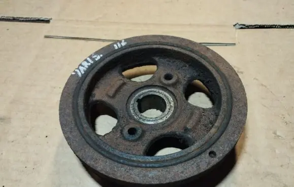 Toyota Yaris Crankshaft pulley