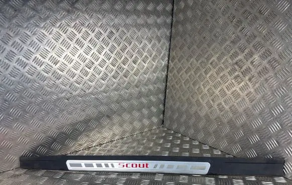Skoda Octavia Mk2 (1Z) Front sill trim cover
