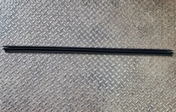 Audi Q3 F3 Rubber seal front door window/glass 83A837479C