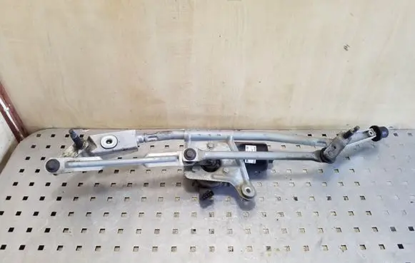 Volvo XC70 Front wiper linkage 9151849 40477612V 8648344