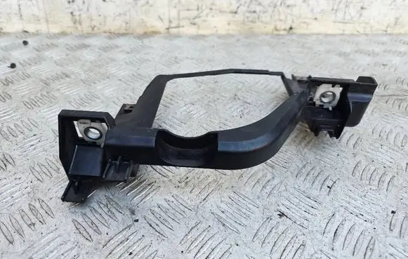 BMW 5 E60 E61 Headlight/headlamp mounting bracket 15873800