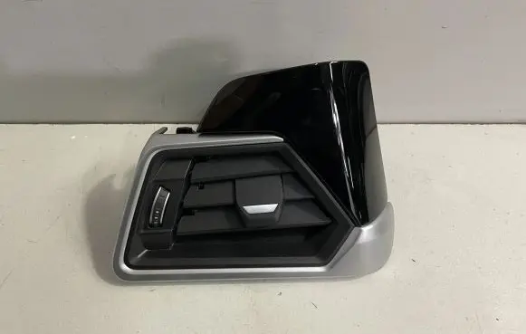 BMW 3 G20 G21 Dashboard air vent grill cover trim 6805796