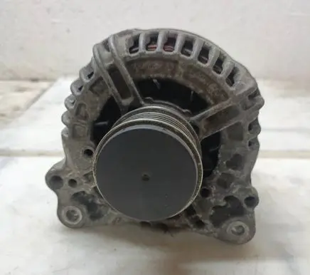 Volkswagen Sharan Generator/alternator 06F903023J 0124525092